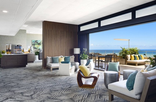 Waikiki Hotel | Convenient Countryside Stay! 3 Relaxing Units, Beachfront Property, Onsite Pool
