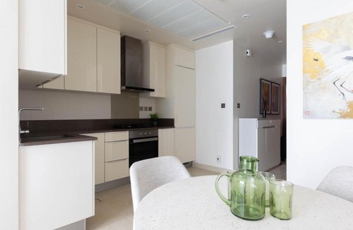 Dubai Marina Apartment | Cosy Fully Renovated Apartment Marina Gate