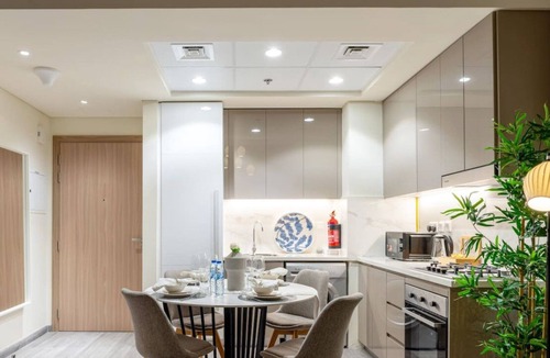 Nad Al Sheba Apartment | Cozy 1 Bed Apt in Azizi Riviera Dubai-Capital Stay