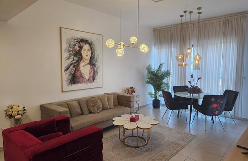 Dubai Apartment | Cozy 1-bedroom apartment in nice Dubai Land with WiFi, Fitness Room & Pool