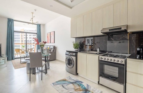 Jadaf Apartment | Cozy 1BR in Al Jaddaf w/Amazing Skyline Views!
