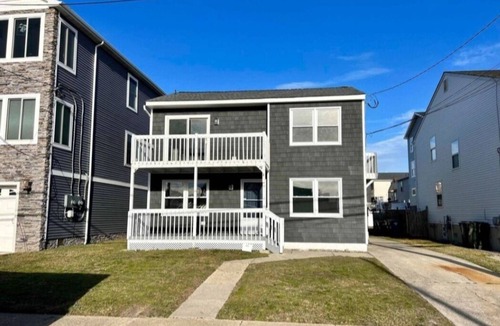 Brigantine Condo | Cozy and quiet beach 1st floor condo just steps from the beach!
