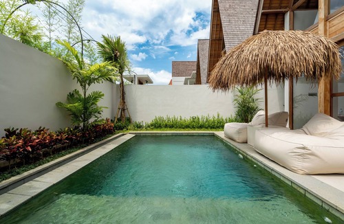 Seseh Villa | Cozy boho design villa with private pool near the beach