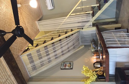 Bang Rak House | Cozy house 5mins at BTS Saphan Taksin