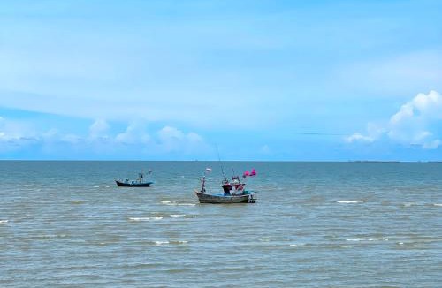Saen Suk House | Cozy House, Wonnapha Beach, Bangsaen