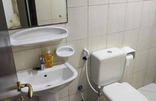Ajman Apartment | Cozy Room with a Private WC