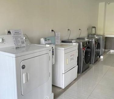 Tha Thaewawong Apartment | Cozy room with mountain view free onsen