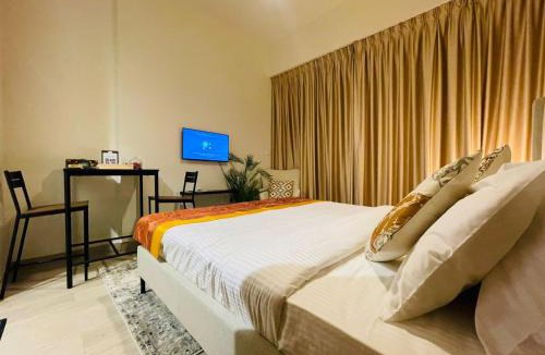 Nad Al Sheba Apartment | Cozy Spacious Studio Azizi 47