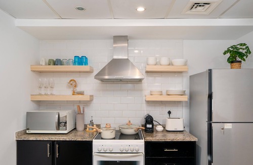 The Greens Apartment | Cozy Stay in the Greens| 1BR Near MOE & TECOM