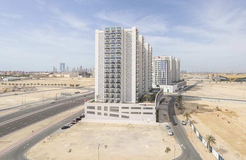 Discovery Gardens Apartment | Cozy Studio in Al Furjan - 12 minutes to the Metro