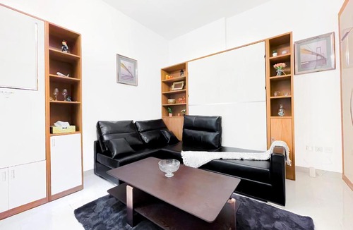 Discovery Gardens Apartment | Cozy Studio in Al Furjan - Near Metro - bnbmehomes - 812