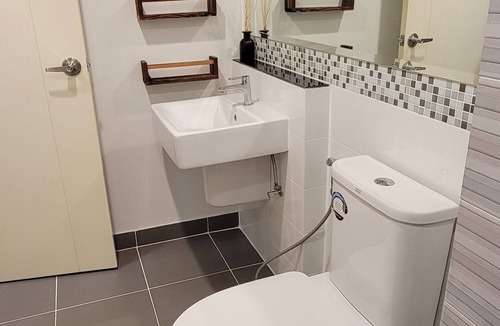Bang Bua Thong House | Cozy Townhouse 10 minutes to MRT Bang Rak Yai