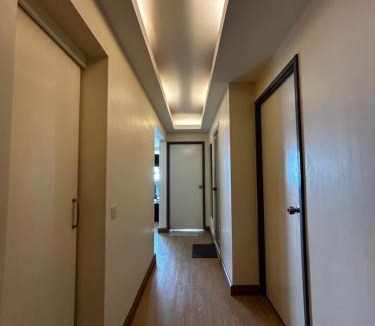 Ban Mai Apartment | Cozy Victoria Lakeview 5 mins to Impact Muang Thong