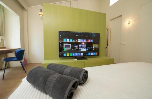 Phra Khanong House | day one space - BTS On Nut - Live Above Cowork Cafe
