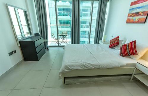 Al Barsha Apartment | Deluxe One Bedroom Apartment for rent in Dubai Al Barsha south
