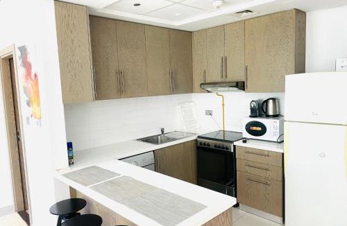 Al Barsha Apartment | Deluxe One Bedroom Apartment for rent in Dubai Al Barsha south