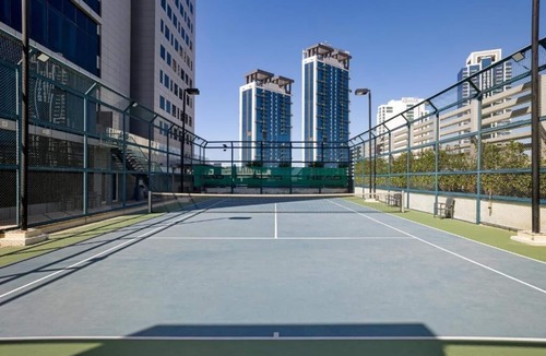 Al Sufouh 1 Apartment | Deluxe Two Bedroom Apartment Near Carrefour Market