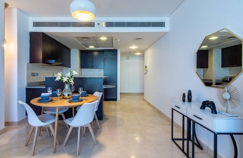 DIFC Apartment | DIFC 1BR at SkyGardens Tower