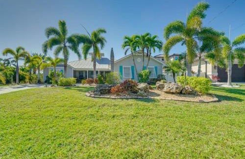Burnt Store House | Dock & Pool: Canal-Front Cape Coral Oasis!