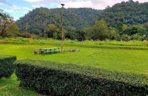 Mae Taeng Resort | Doi Lom Elephant Farm Stay