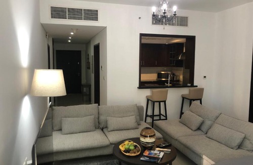 Downtown Dubai Apartment | Downtown Boulevard one bedroom Apt in 29 blvd Burj & fountain View Master plus 2 single beds