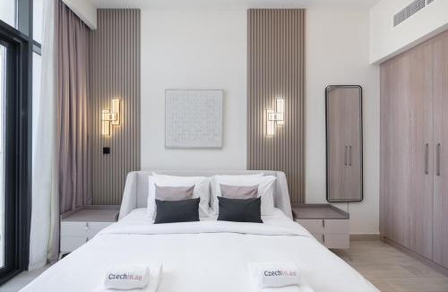Nad Al Sheba Apartment | Downtown-Close Studio by Czech-In