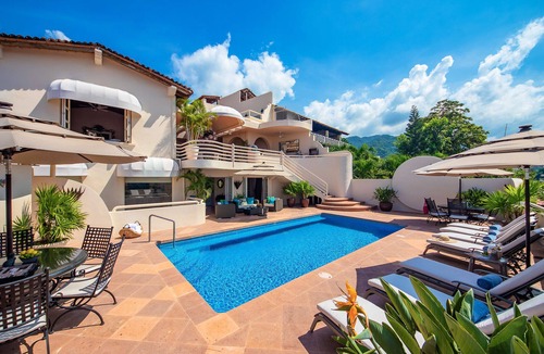 Proyecto escola Villa | DOWNTOWN VILLA AMAZING VIEWS FULL STAFF - 7 BD