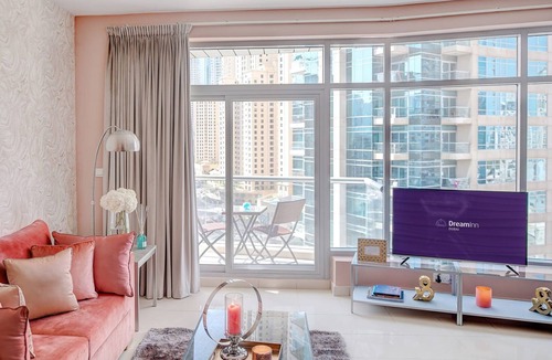 Al Sufouh 2 Apartment | Dream Inn - Glamorous Apartment - Marina View