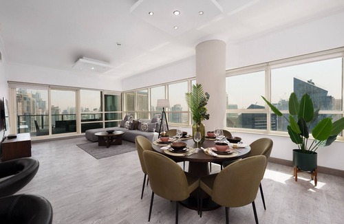 Dubai Marina Apartment | Dreamy Apt w/Jaw-Dropping Marina Views