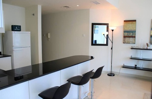 Trade Centre 1 Apartment | DRT - Modern 1 bedroom for rent in Dubai near metro