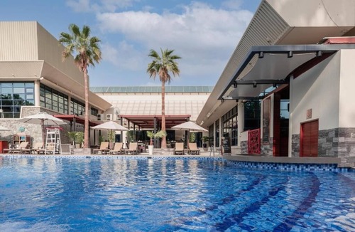 Garhoud House | Duplex Suite Near Aviation Club Garhoud By Luxury Bookings