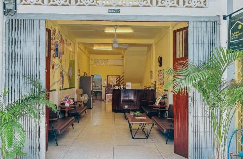 Maha Phruttharam Hostel | During Moonshine Stay