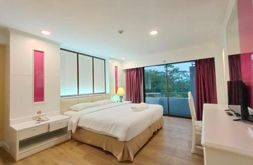 Talat Bang Khen Hotel | Ebina House - SHA Extra Plus