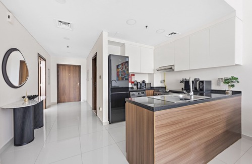 Dubai Apartment | Elegant 1 BD Apartment in Damac Hills
