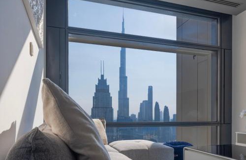 DIFC Apartment | Elegant 1-Bedroom Apartment, Full Burj Khalifa & Downtown Views