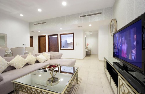 Downtown Dubai Apartment | Elegant 2 Bedroom Apt in Executive Tower K, Business Bay