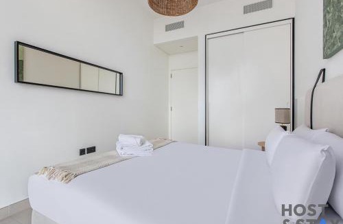 Dubai Apartment | Elegant 2BR In Collective 2
