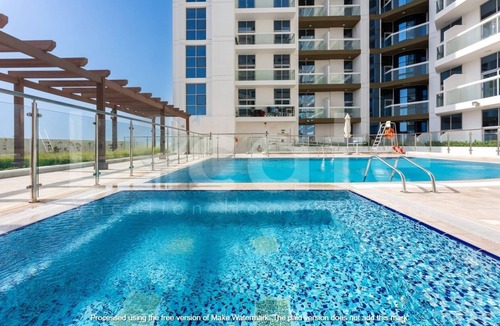 Dubai Apartment | Elegant & Chic 1BR Apt w/Full swimming pool View
