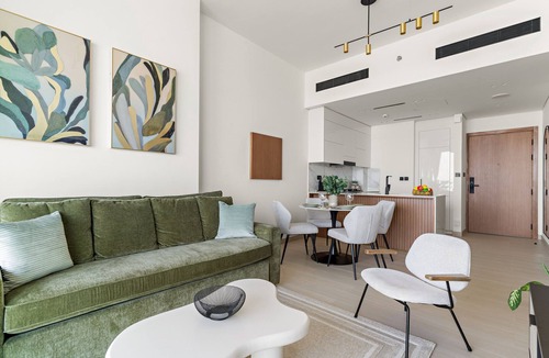 Jumeirah Village Apartment | Elegant Modern and Bright 1BR in JVC