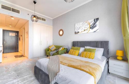 Dubai Apartment | Elegant Studio in Damac Hills - Exclusive Living with Premium Amenities, Managed by Think Realty