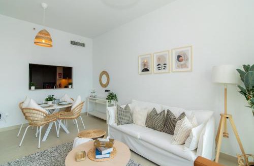 Bur Dubai Apartment | Elite Escape Holiday Home - 2 BHK Getaway with Dubai Mall Access - 1508