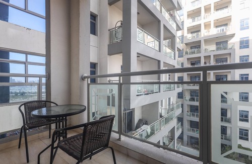 Discovery Gardens Apartment | Elite LUX Holiday Homes - Serene 1BR Apartment Near Metro, Al Furjan, Dubai