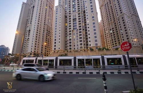 Jumeirah Apartment | Everyday free housekeeping provided,3 br in marina