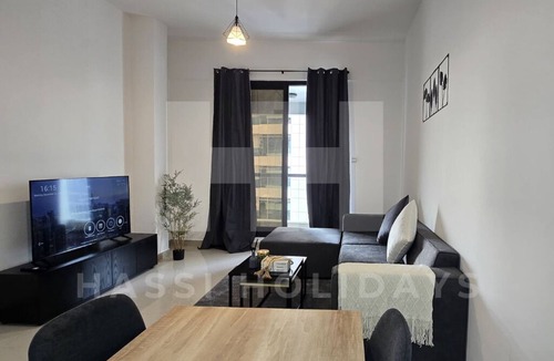 Jumeirah Lake Towers Condo | Experience Luxury at Dubai Marina