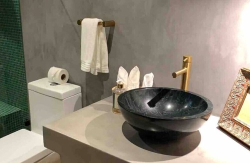 Zama Apartment | "Extraordinary Amenities: Best Location, Minutes from Beach!"