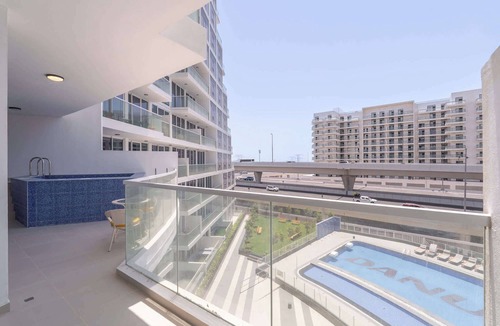 Dubai Apartment | Fab Al Furjan Apartment Sleeps 4 with Private Pool