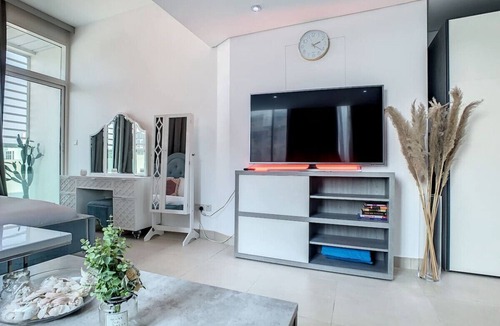 Al Sufouh 1 Apartment | Fashionable Studio in Al Sufouh