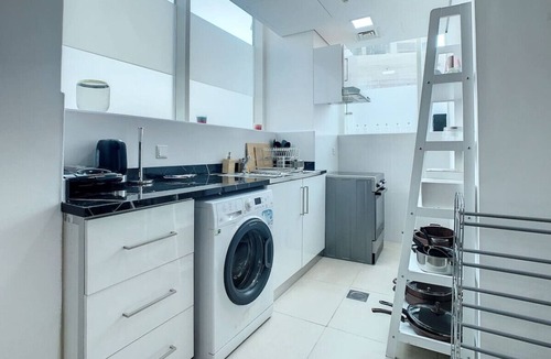 Al Sufouh 1 Apartment | Fashionable Studio in Al Sufouh