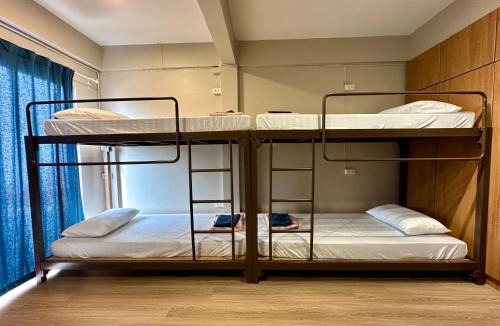 Ban Bang Saen Hostel | Films House Hostel
