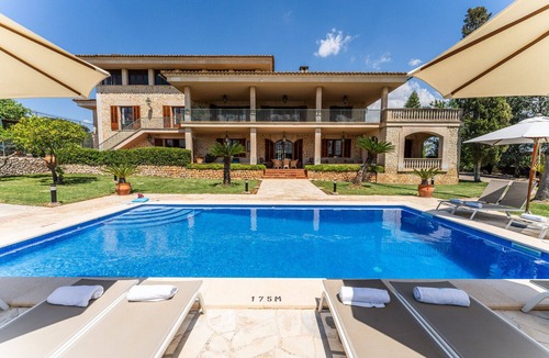 Costitx Ski Chalet | Finca with pool Son Tomasset in Majorca
